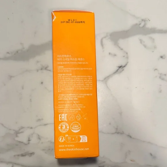 The Skin House Vita Snail First Essence Vitamin C Serum NWT - Picture 2 of 12
